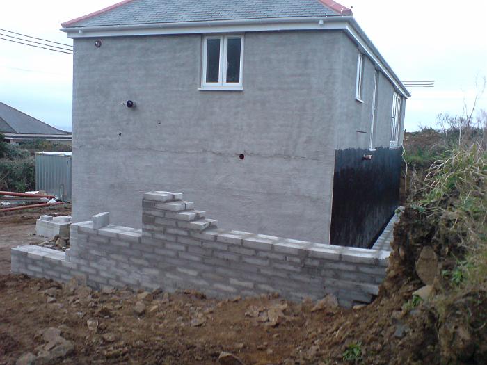 15 Retaining Wall & Cess Tank (17)